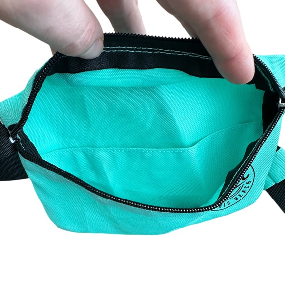 PINK Victoria's Secret Turquoise Belt Bag - Picture 5 of 6